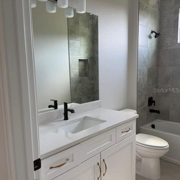 Furnished interior view inside a new home in , Hernando (Image 12).