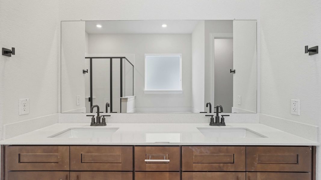 Image 39 representing the BEAUX by D.R. Horton in Clearview Ranch, Royse City, TX. Image 39 representing the BEAUX by D.R. Horton in Clearview Ranch, Royse City, TX.