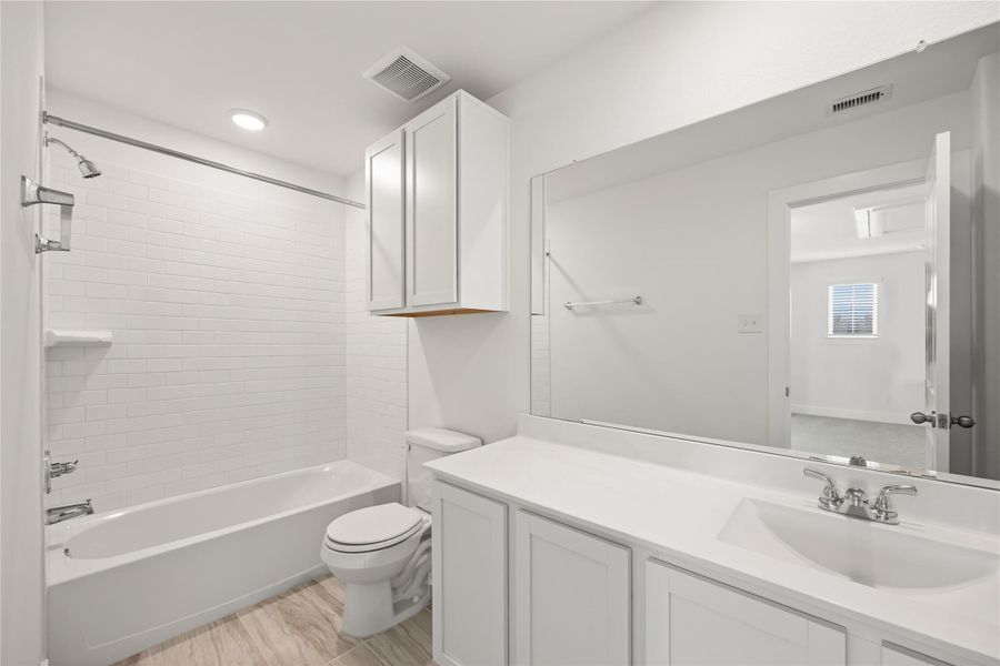 Furnished interior view inside a new home in River Ranch Meadows, Dayton (Image 9).
