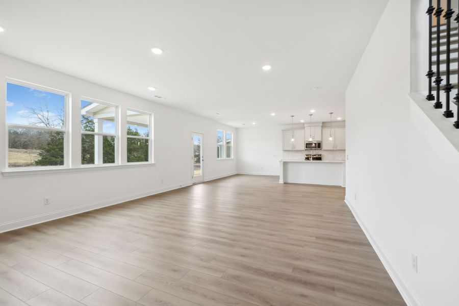 Spacious, unfurnished interior of a new home in Willow Landing, Mount Juliet (Image 17).