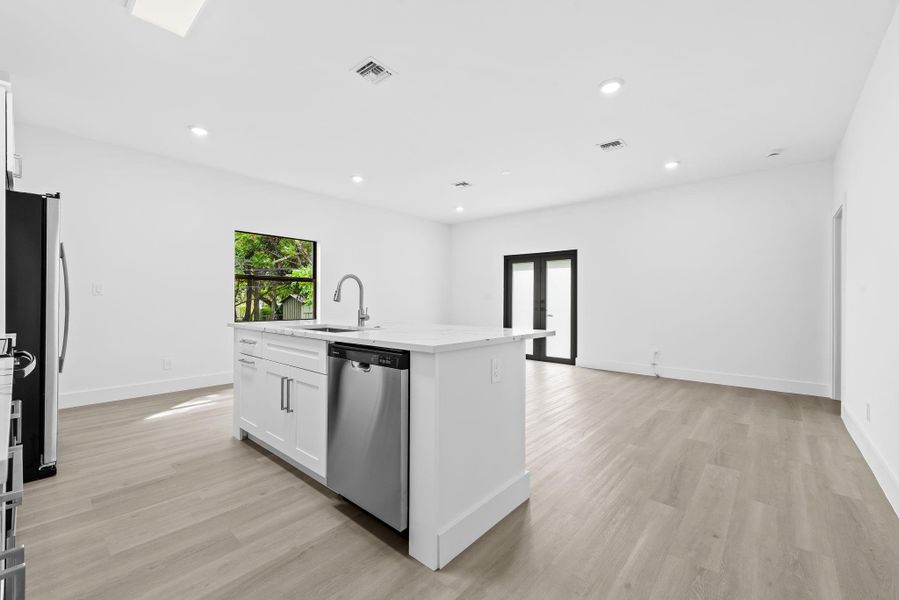 Furnished interior view inside a new home in , Fort Lauderdale (Image 6).