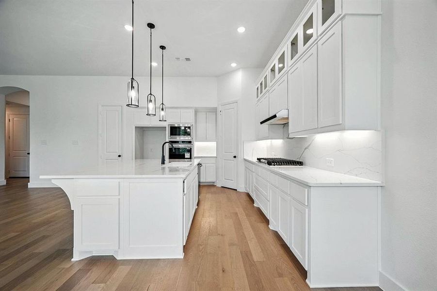 Furnished interior view inside a new home in Thompson Farms: 60ft. lots, Van Alstyne (Image 14). Furnished interior view inside a new home in Thompson Farms: 60ft. lots, Van Alstyne (Image 14).