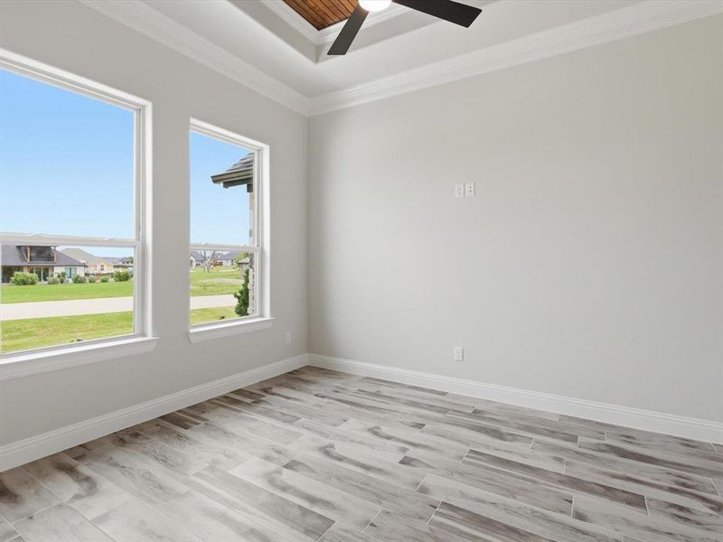 Spacious, unfurnished interior of a new home in , Granbury (Image 23).