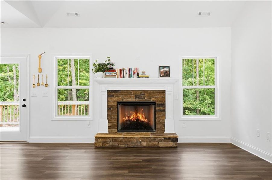 Spacious, unfurnished interior of a new home in , Douglasville (Image 39).