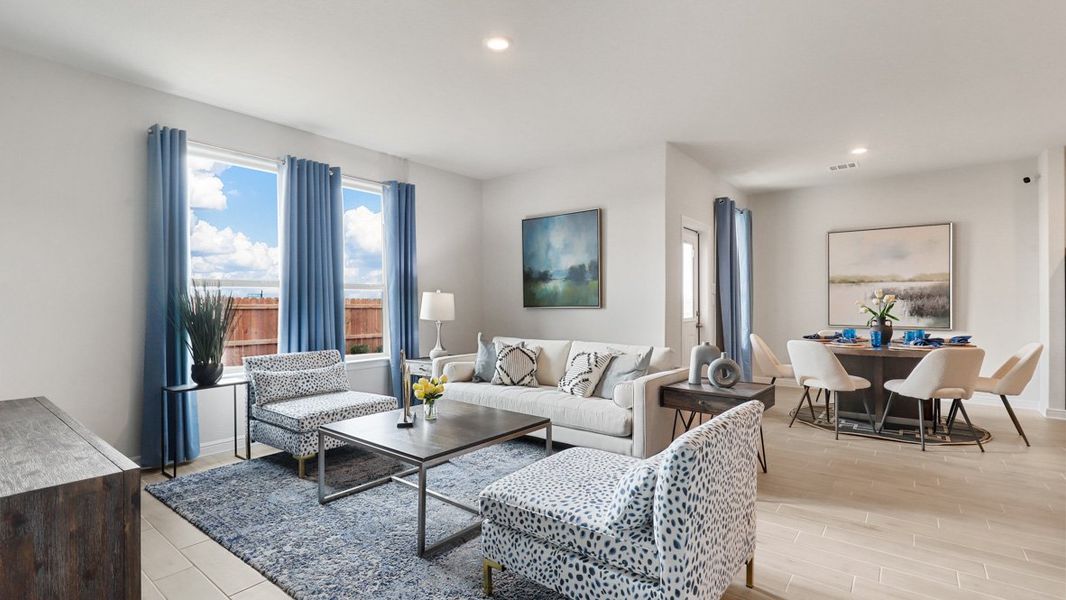 Furnished interior view inside a new home in Vista Park, Decatur (Image 15).