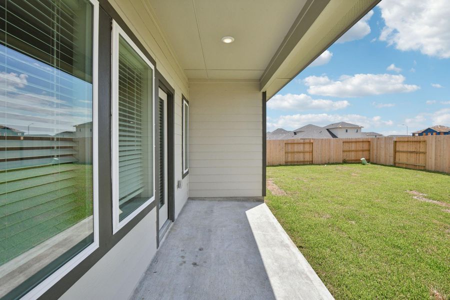Image 14 of a home in Heights of Barbers Hill. Image 14 of a home in Heights of Barbers Hill.