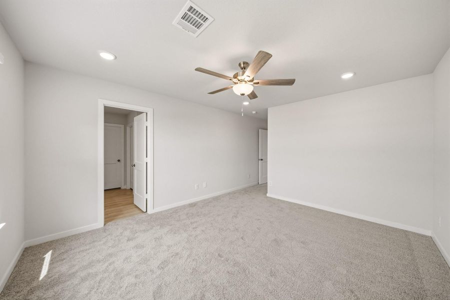 Spacious, unfurnished interior of a new home in Katy Reserve, Katy (Image 17). Spacious, unfurnished interior of a new home in Katy Reserve, Katy (Image 17).