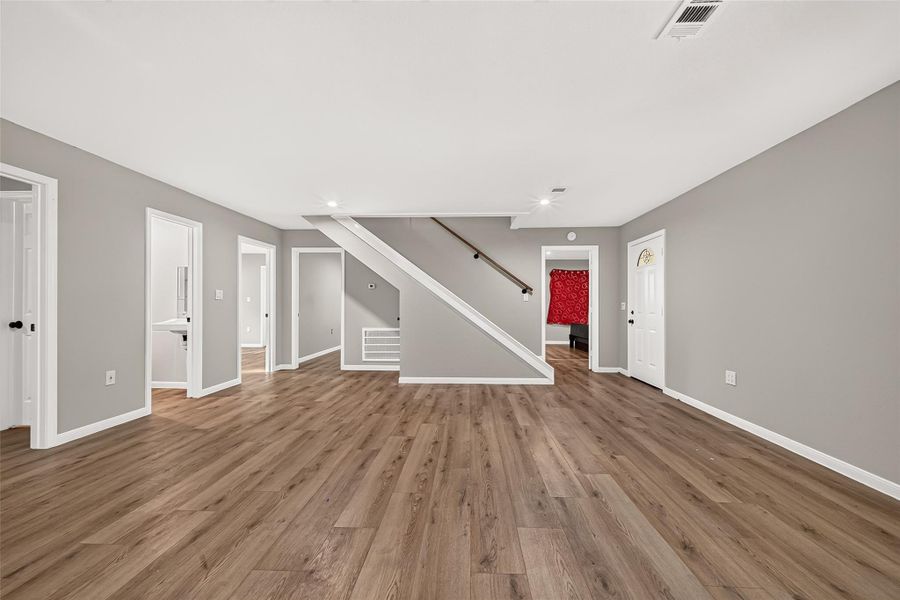 Spacious, unfurnished interior of a new home in , Boling (Image 29). Spacious, unfurnished interior of a new home in , Boling (Image 29).