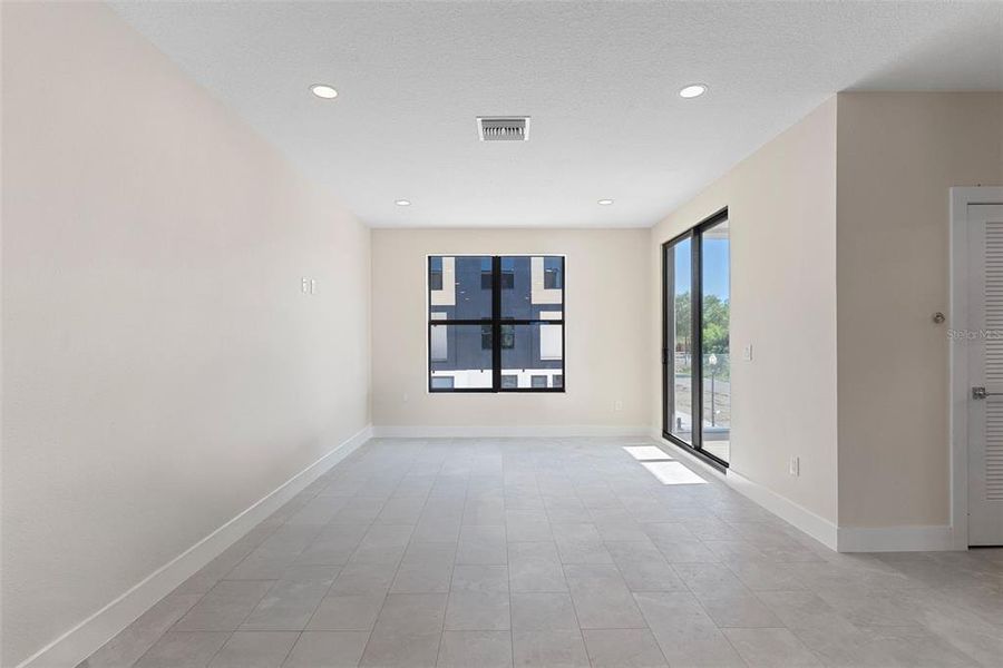 Spacious, unfurnished interior of a new home in , Tampa (Image 32). Spacious, unfurnished interior of a new home in , Tampa (Image 32).