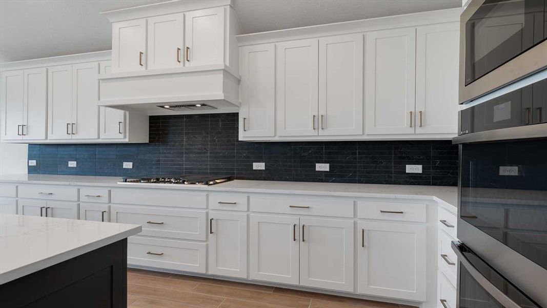 Furnished interior view inside a new home in Sonoma Verde, McLendon-Chisholm (Image 5).