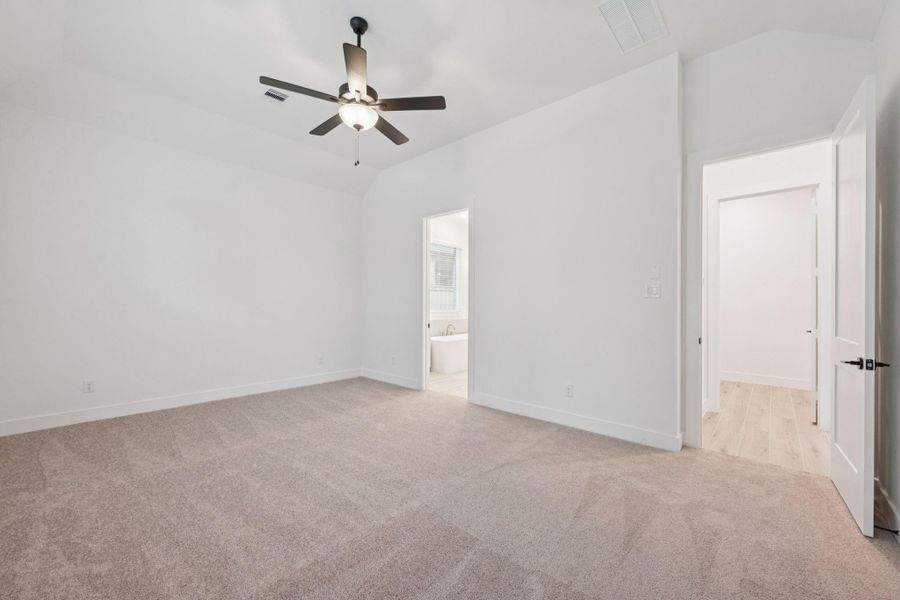 Spacious, unfurnished interior of a new home in Kresston, Montgomery (Image 31). Spacious, unfurnished interior of a new home in Kresston, Montgomery (Image 31).
