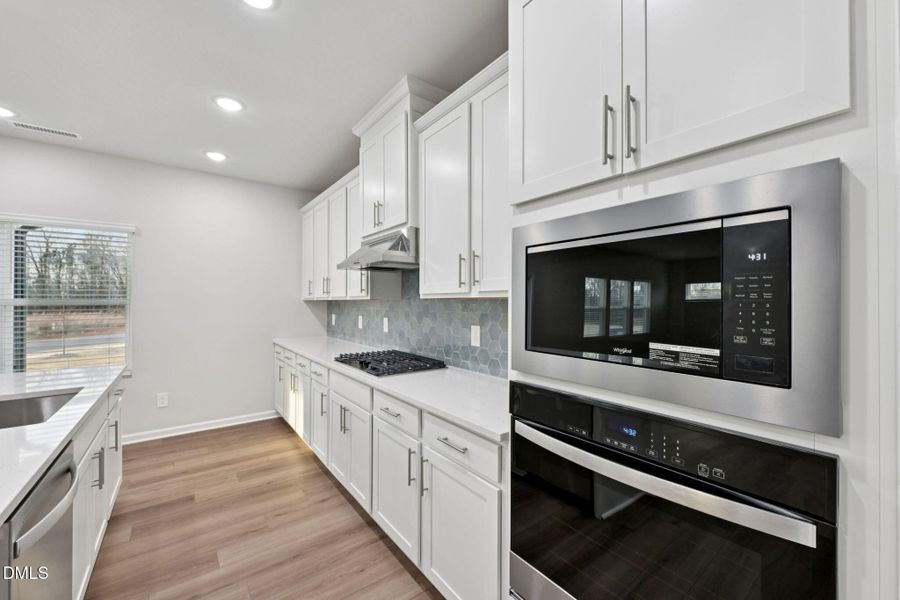 9 - Kitchen 9 - Kitchen