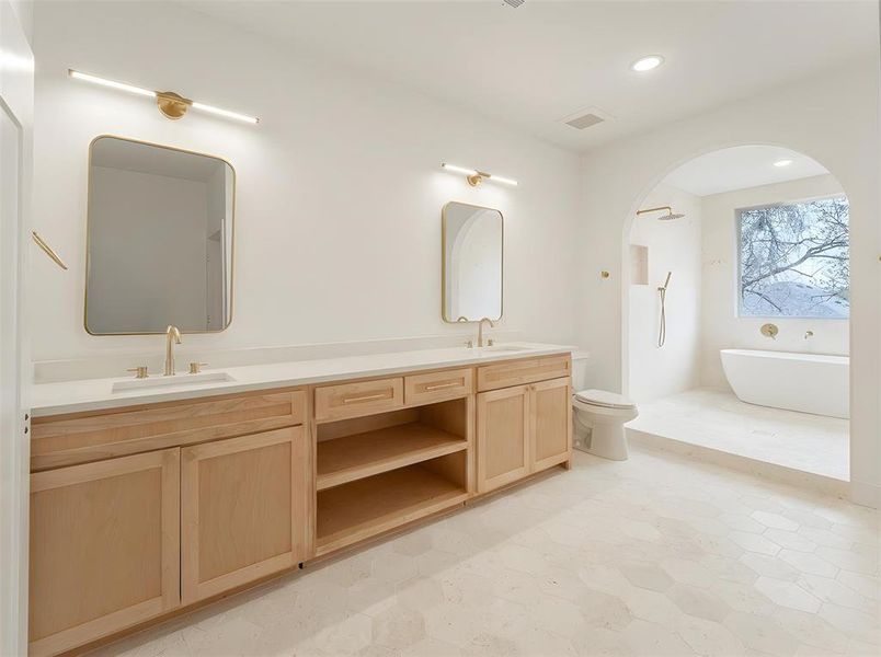 Furnished interior view inside a new home in , Dallas (Image 9).