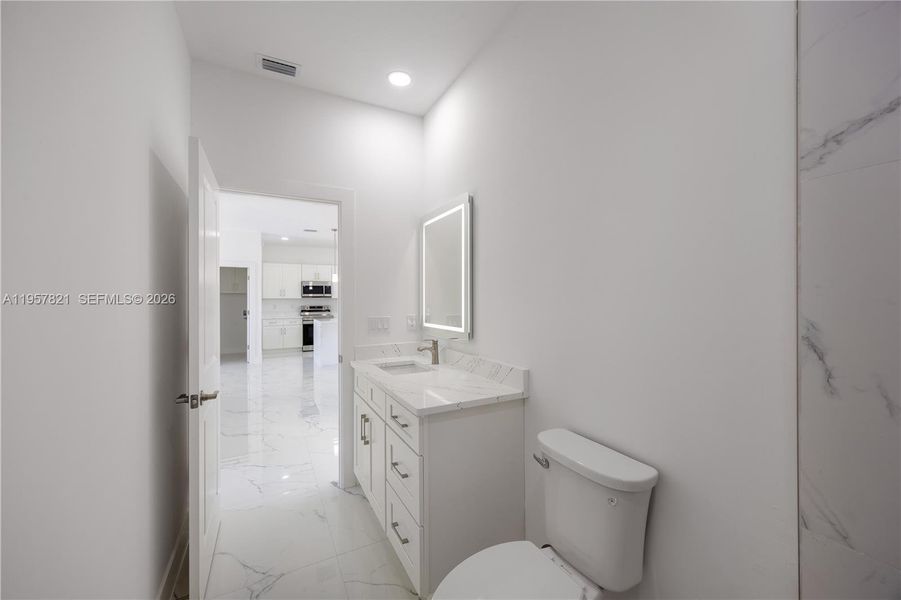 2nd bathroom