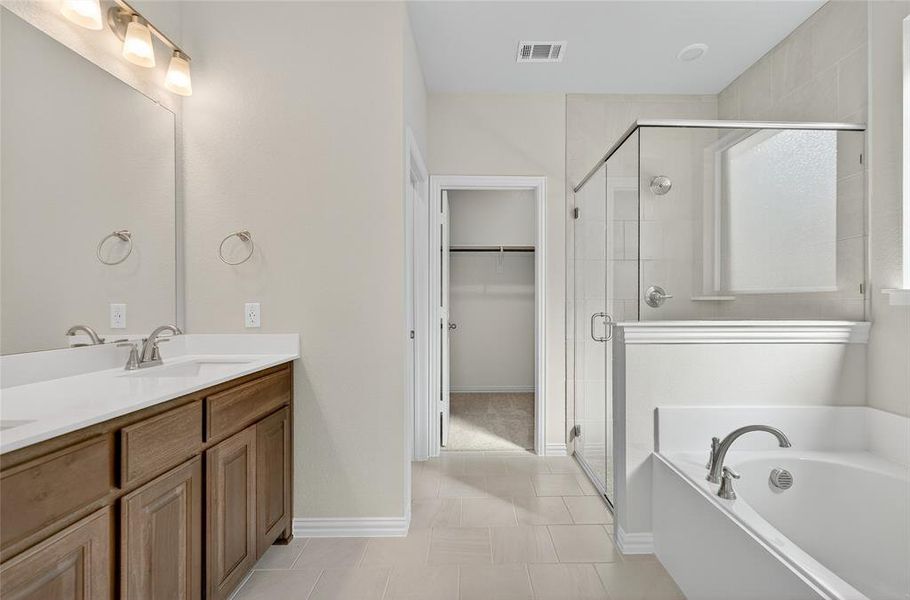 Furnished interior view inside a new home in Northstar, Fort Worth (Image 9).