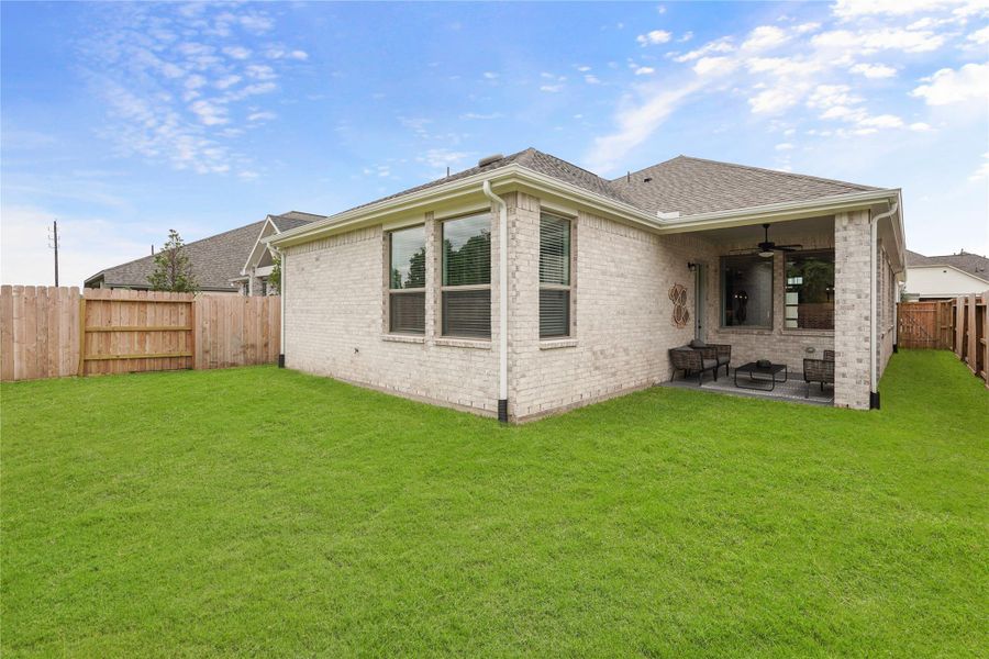 **Photos are representative - not of actual home** **Photos are representative - not of actual home**