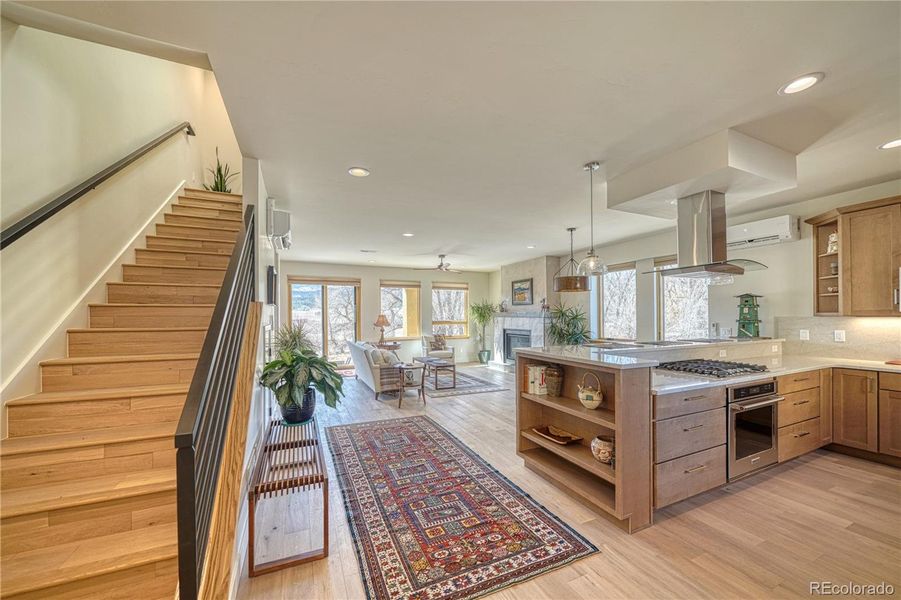 great room w/oak floors