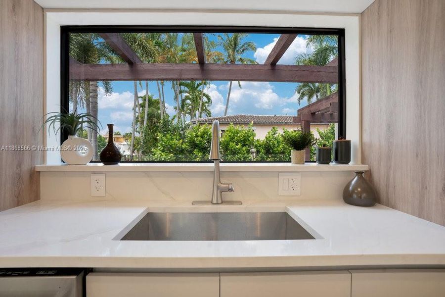 Furnished interior view inside a new home in , Fort Lauderdale (Image 27). Furnished interior view inside a new home in , Fort Lauderdale (Image 27).