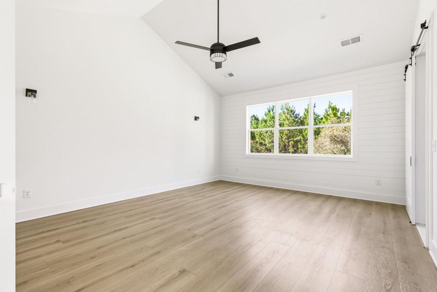 Spacious, unfurnished interior of a new home in , Johns Island (Image 71).