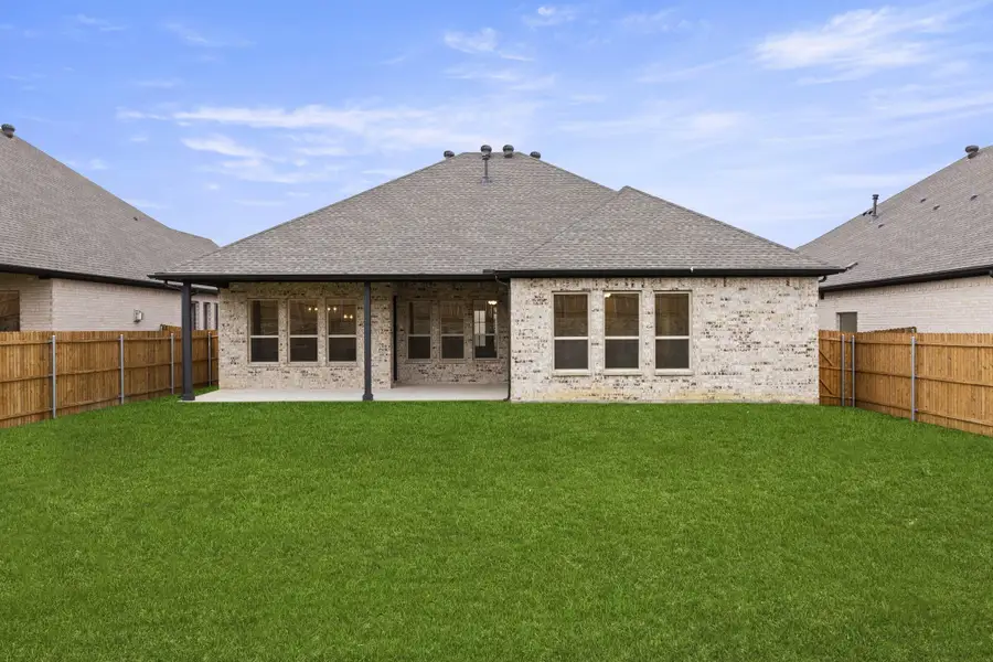Representative exterior details of a home built from the Colby by Sandlin Homes in Lakesong, Midlothian (Image 4). Representative exterior details of a home built from the Colby by Sandlin Homes in Lakesong, Midlothian (Image 4).