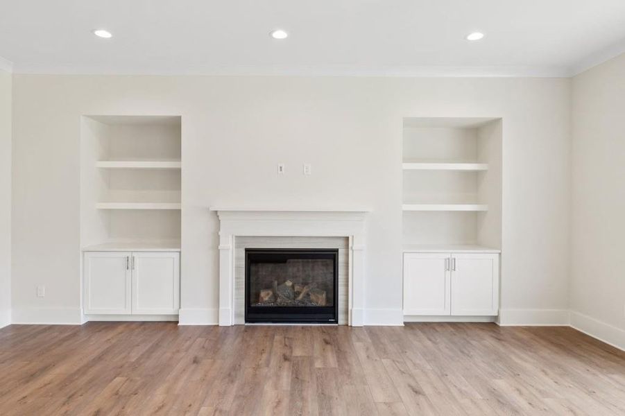 Spacious, unfurnished interior of a new home in Hillshire, Cumming (Image 24).