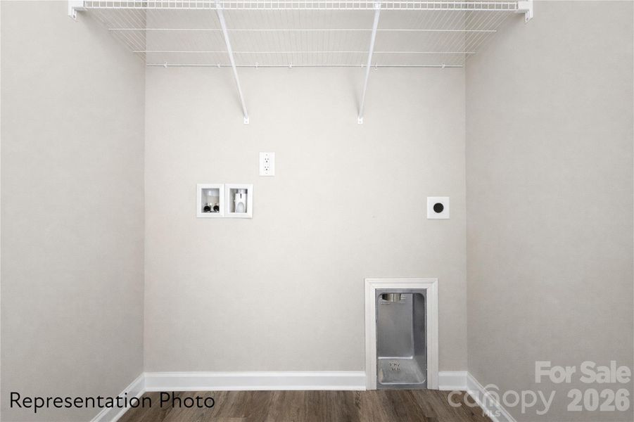 Spacious, unfurnished interior of a new home in , Shelby (Image 9).