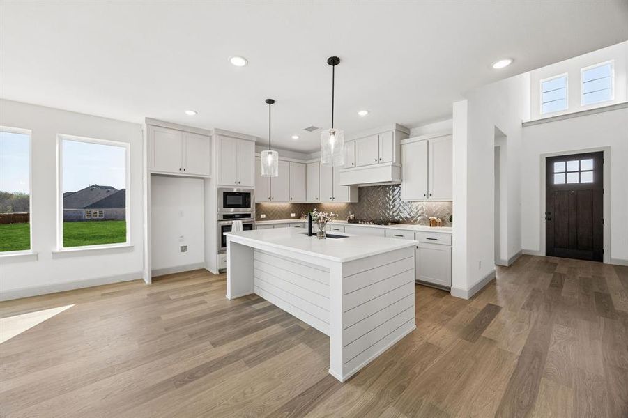 Packed with space, storage and style, this dream kitchen is calling your name! Packed with space, storage and style, this dream kitchen is calling your name!