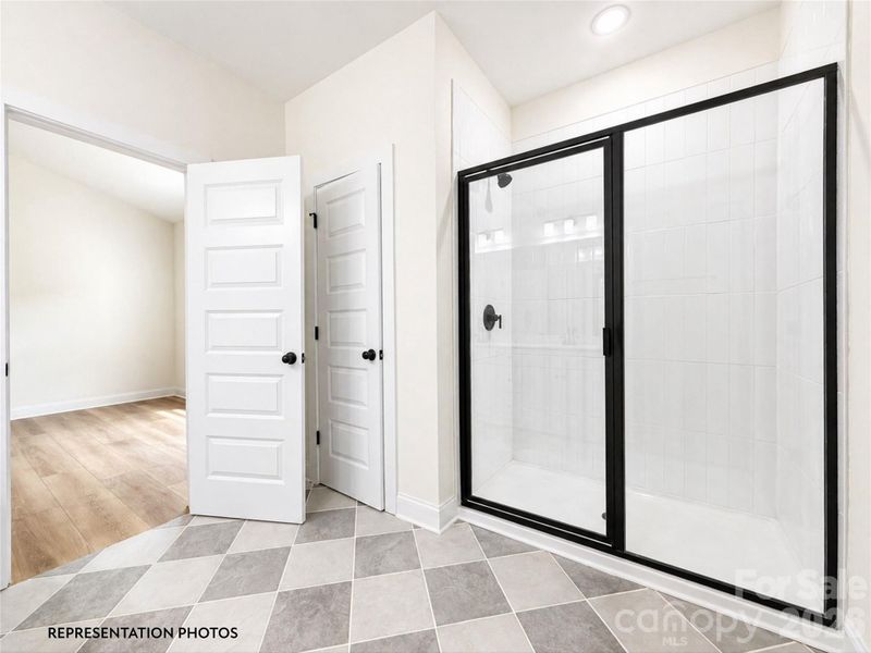 Spacious, unfurnished interior of a new home in , Charlotte (Image 19).