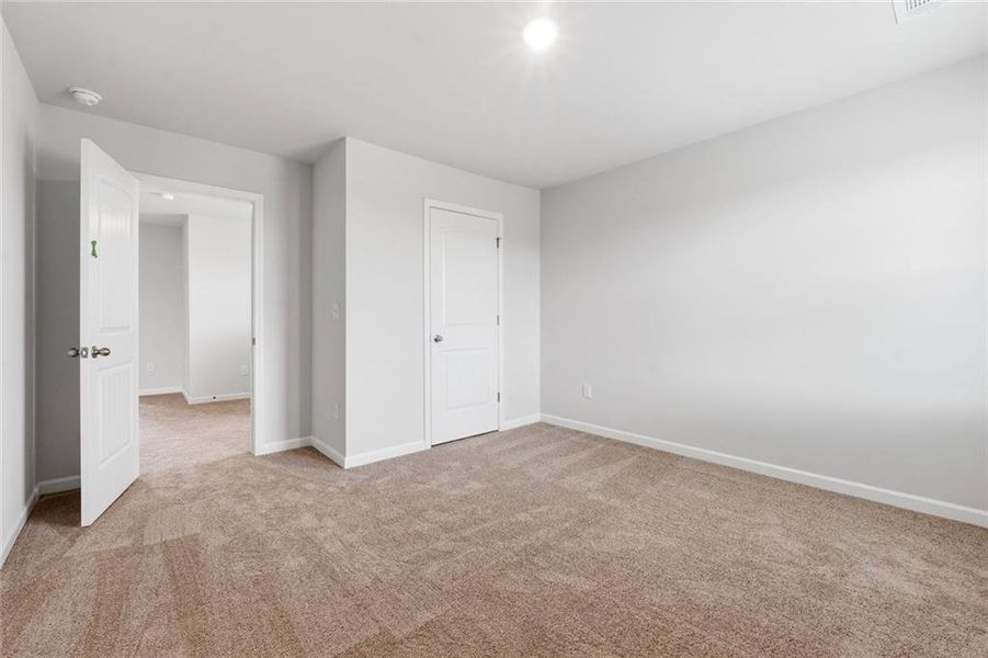 Spacious, unfurnished interior of a new home in Jones Crossing, Hogansville (Image 15). Spacious, unfurnished interior of a new home in Jones Crossing, Hogansville (Image 15).