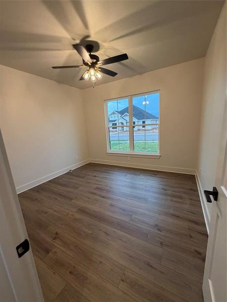 Spacious, unfurnished interior of a new home in , Abilene (Image 27).