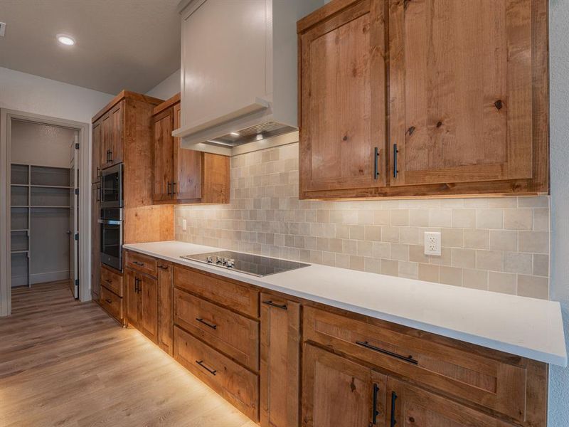 Furnished interior view inside a new home in , Paradise (Image 7).