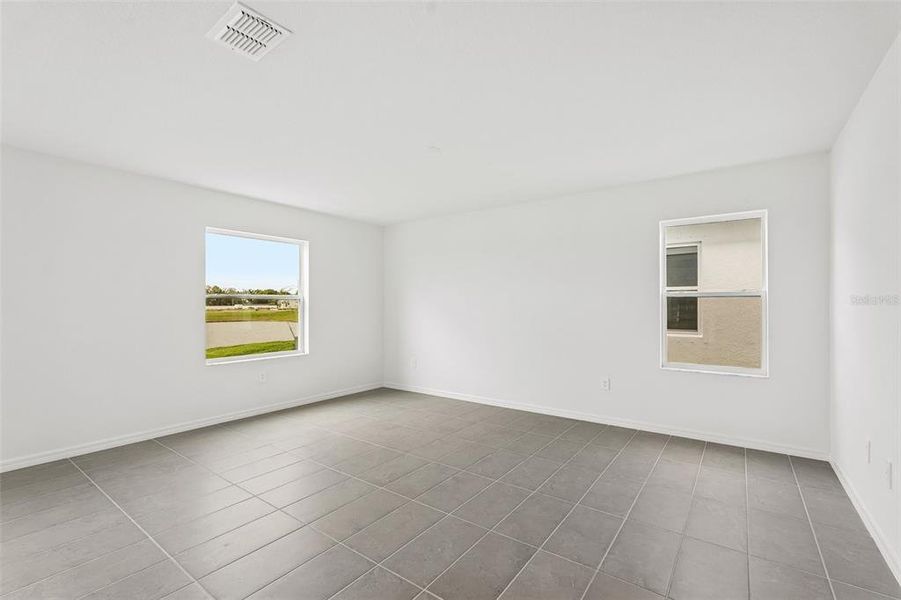 Spacious, unfurnished interior of a new home in Southpointe, Palmetto (Image 11). Spacious, unfurnished interior of a new home in Southpointe, Palmetto (Image 11).