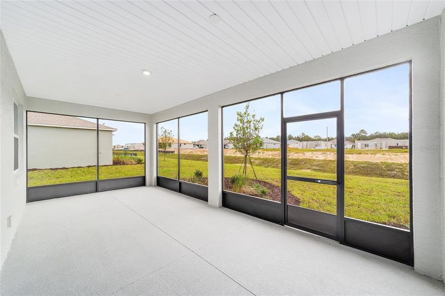 Exterior details and patio area of a home in , Ocala (Image 23). Exterior details and patio area of a home in , Ocala (Image 23).