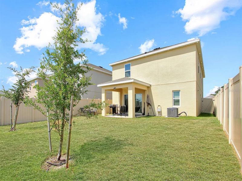 Exterior details and patio area of a home in , Kissimmee (Image 27).