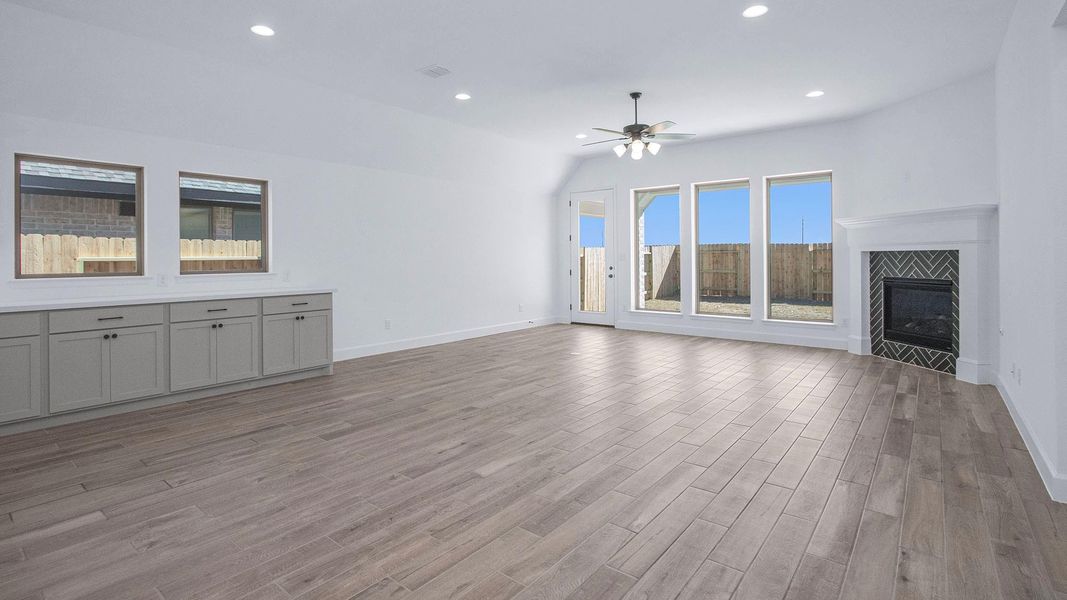 Spacious, unfurnished interior of a new home in The Grand Prairie, Hockley (Image 7).