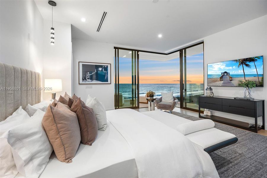 Furnished interior view inside a new home in , Fort Pierce (Image 51).