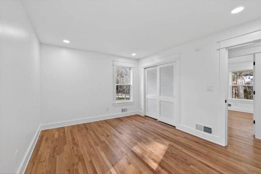 Spacious, unfurnished interior of a new home in , Norcross (Image 49).