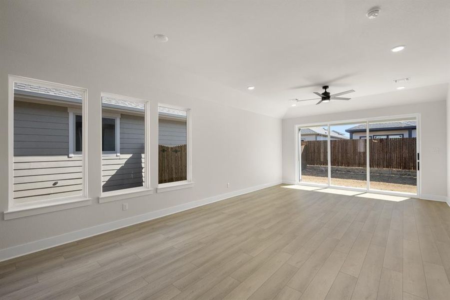 7413 Autumn Hill- Dining-1
