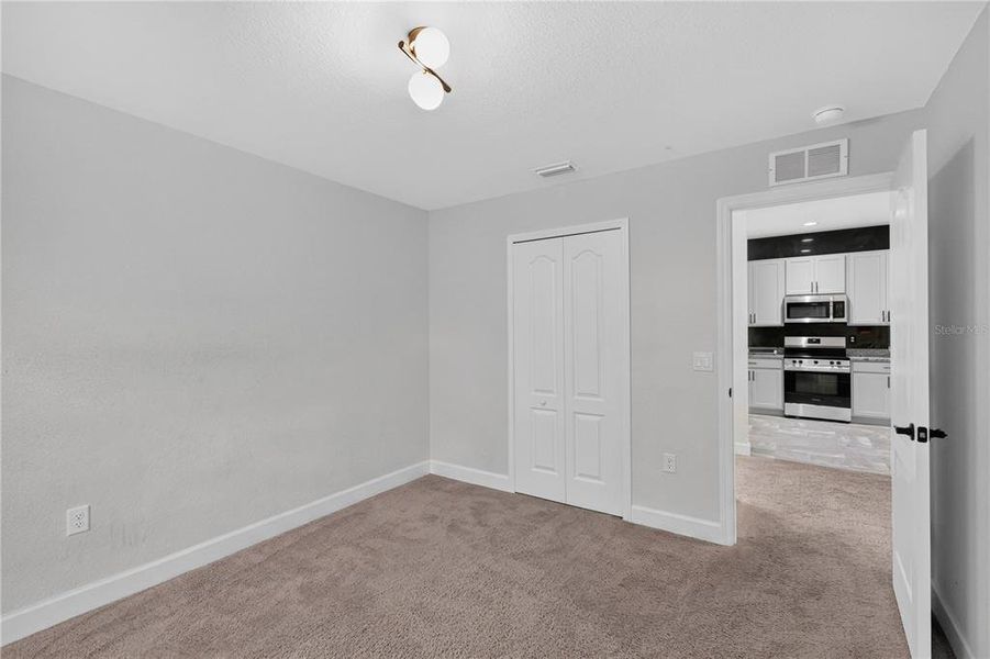 Spacious, unfurnished interior of a new home in , Sebring (Image 27).