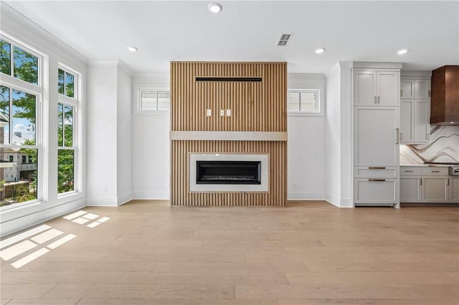 Spacious, unfurnished interior of a new home in Park Walke, Alpharetta (Image 57).