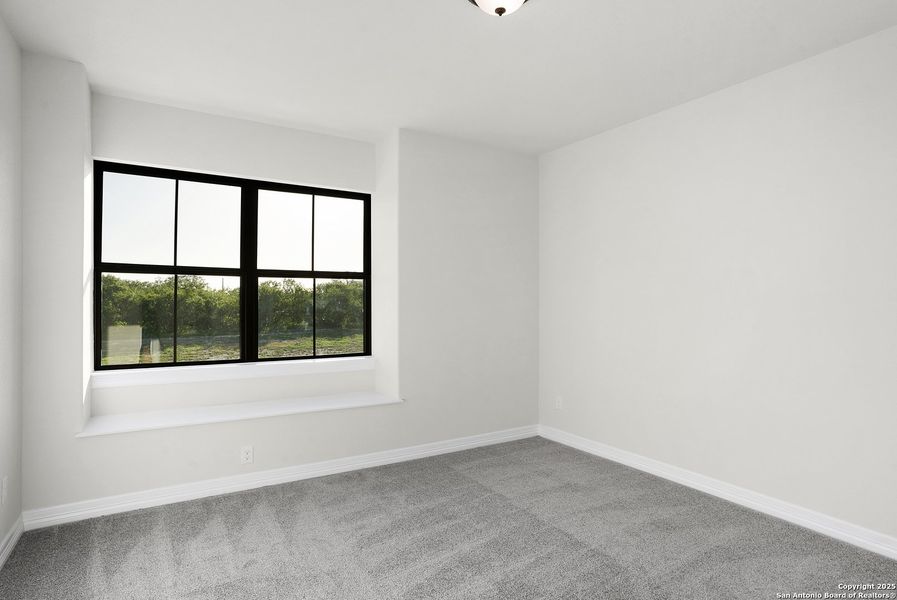 Spacious, unfurnished interior of a new home in Nolte Farms, Seguin (Image 34).