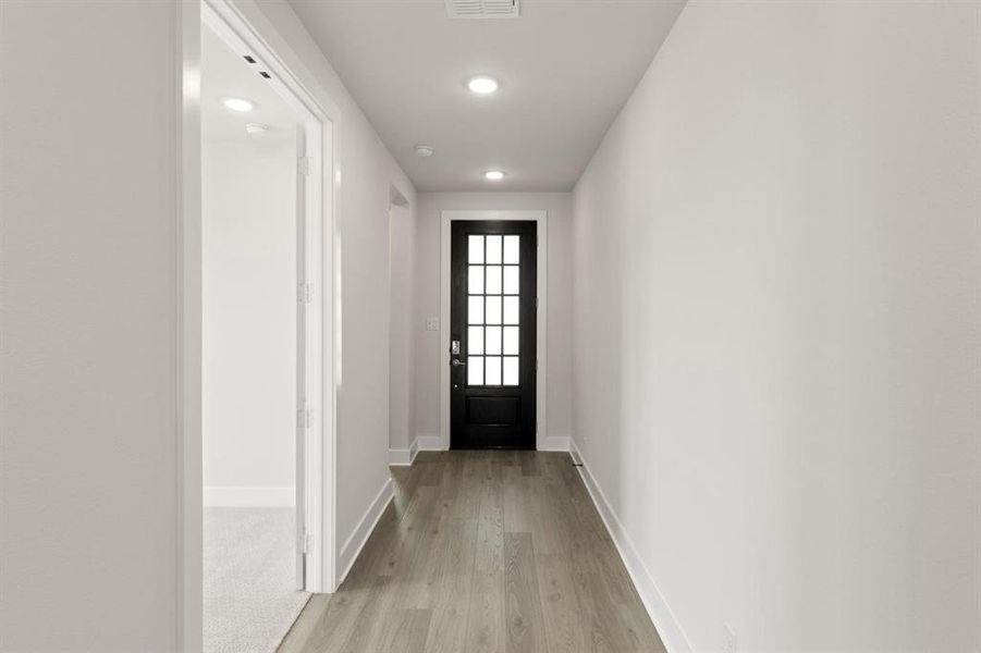 2_03. 7228 Ladybug - Entry