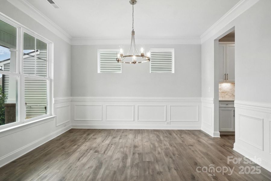 Image 40 of a home in Hampton Woods.