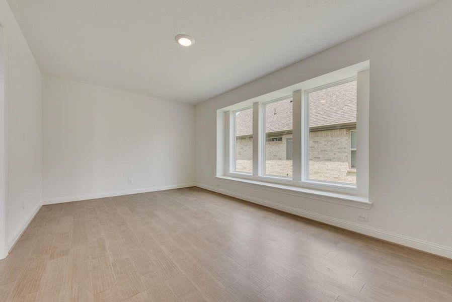 Spacious, unfurnished interior of a new home in Prairie Ridge, Venus (Image 14).