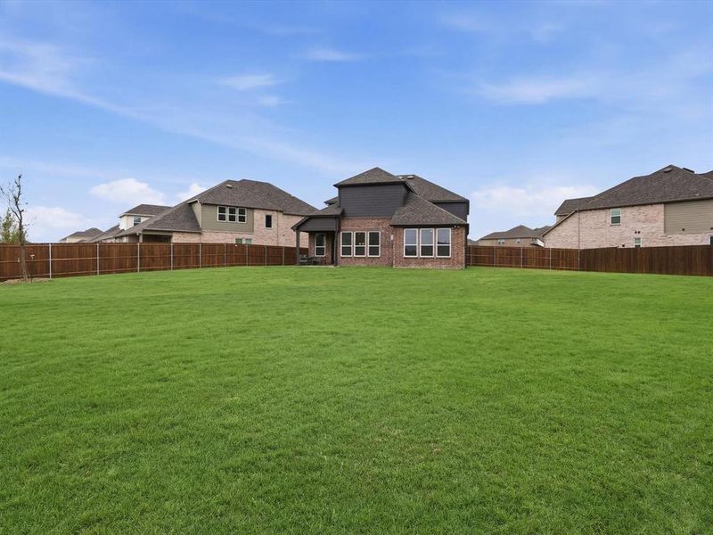Exterior details and patio area of a home in , McKinney (Image 4).
