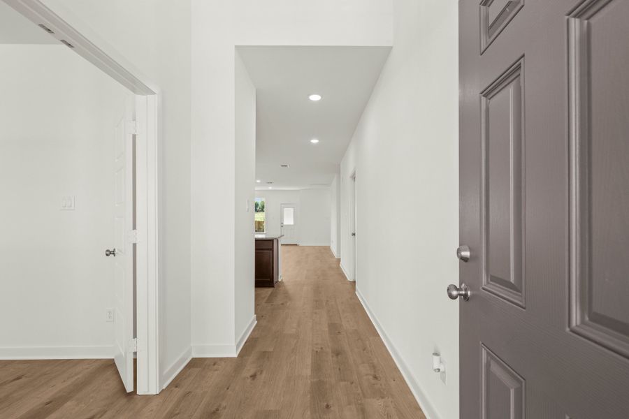 Spacious, unfurnished interior of a new home in The Village at Elm Creek, Troy (Image 17). Spacious, unfurnished interior of a new home in The Village at Elm Creek, Troy (Image 17).