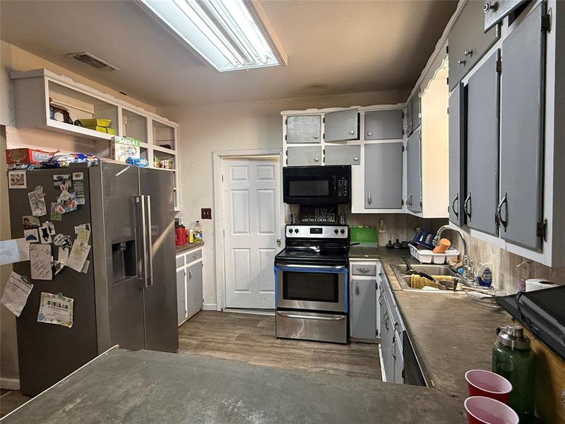 Furnished interior view inside a new home in , Brownwood (Image 5). Furnished interior view inside a new home in , Brownwood (Image 5).