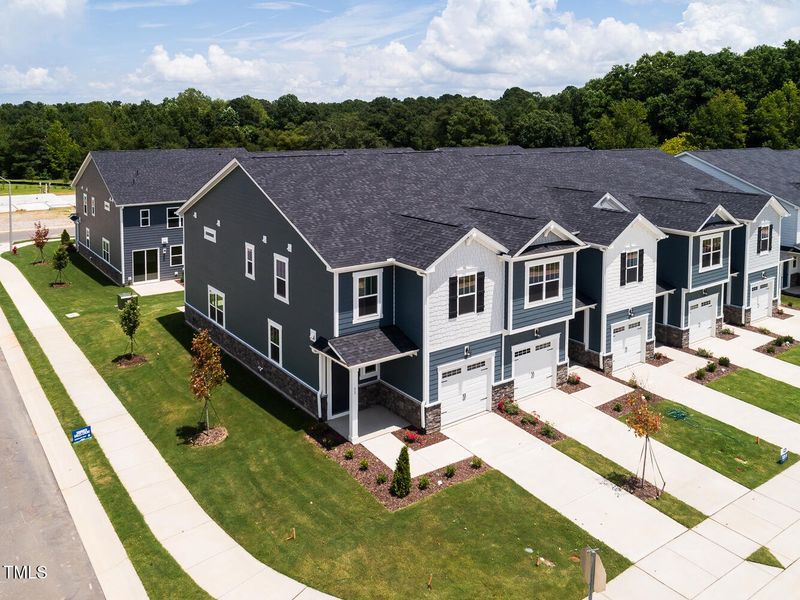 VNF-Lot 47-Aurora (3) VNF-Lot 47-Aurora (3)