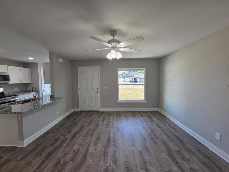 Spacious, unfurnished interior of a new home in , Lake Wales (Image 16).