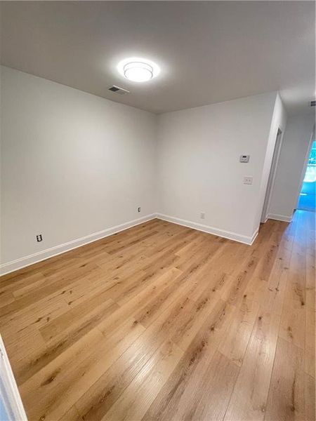 Spacious, unfurnished interior of a new home in , Gainesville (Image 28).